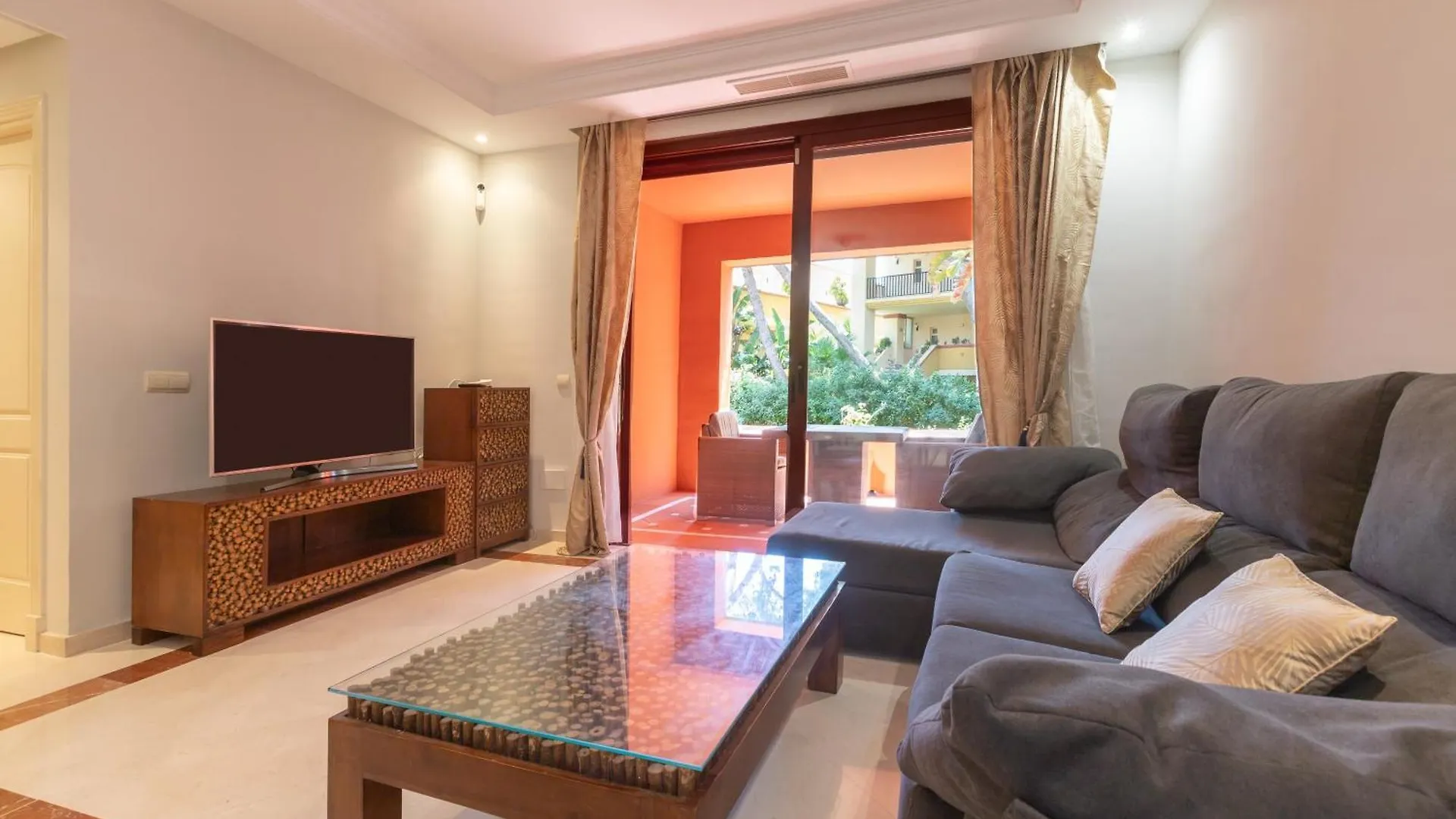 Apart Jardines De Don Carlos Apartment Marbella